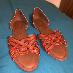 Universal Thread flats sandals